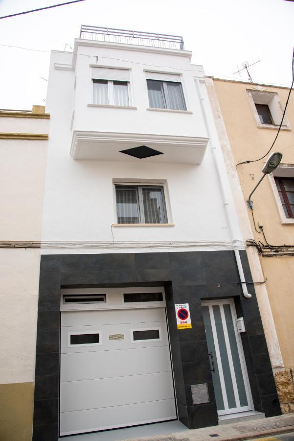 Reihenhaus In Mit Garage Holiday home Alcanar